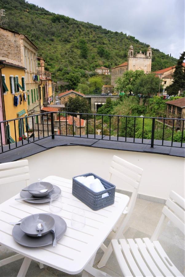 Appartamento Casa di Luigi ed Ernestina Dolcedo Esterno foto