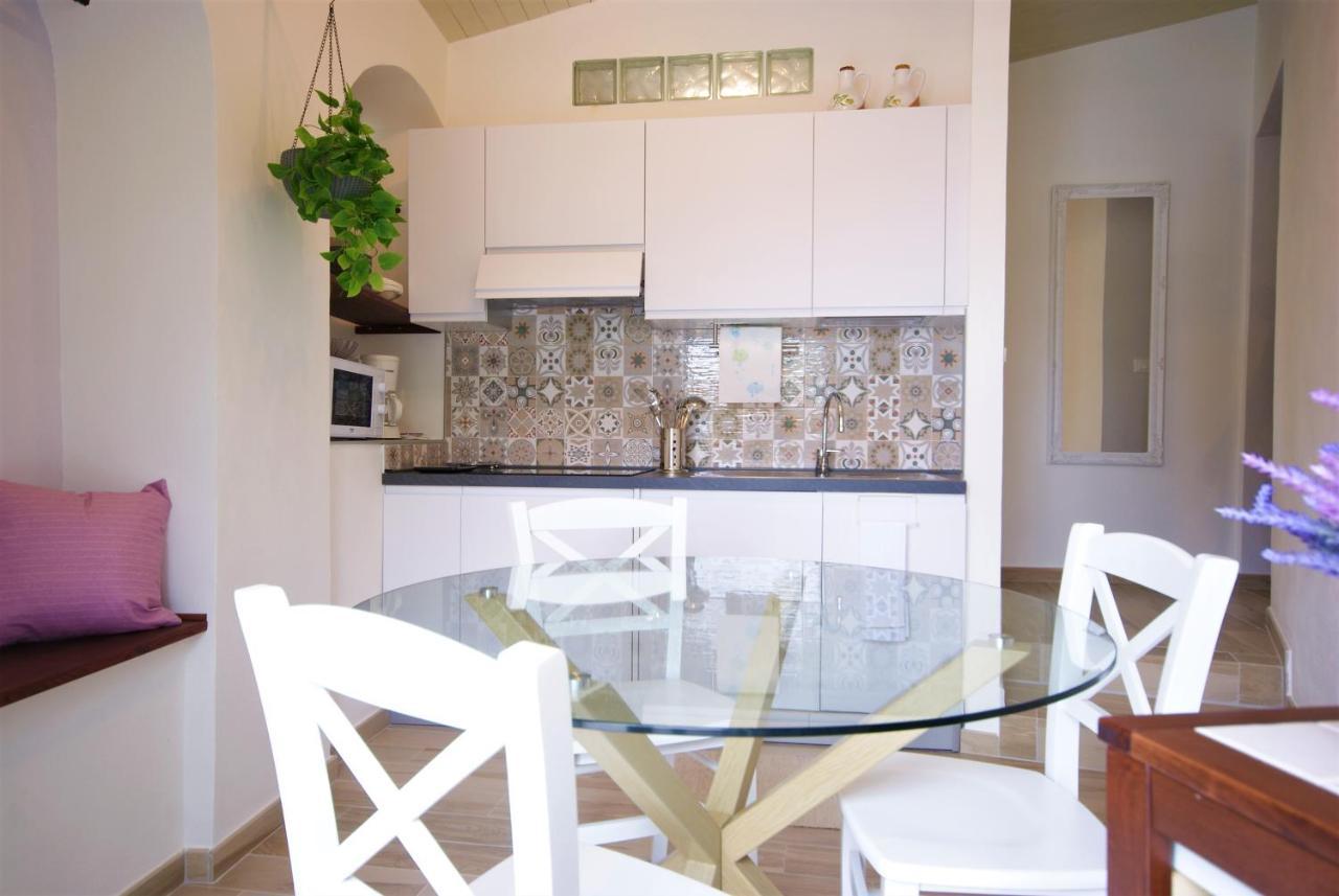 Appartamento Casa di Luigi ed Ernestina Dolcedo Esterno foto