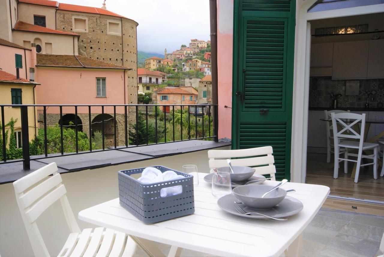 Appartamento Casa di Luigi ed Ernestina Dolcedo Esterno foto