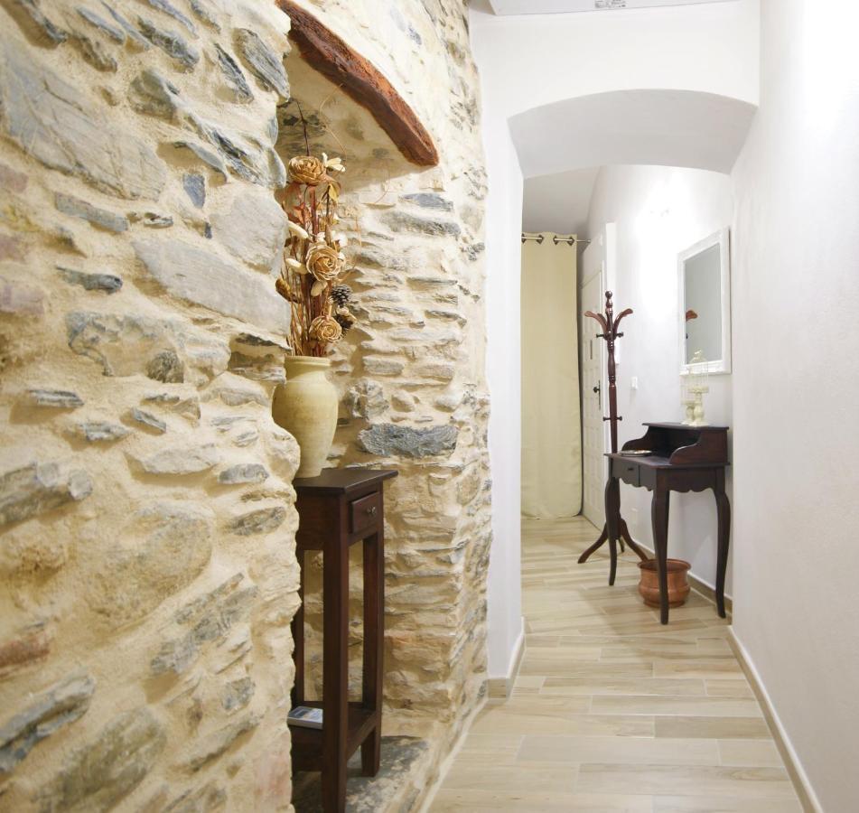 Appartamento Casa di Luigi ed Ernestina Dolcedo Esterno foto