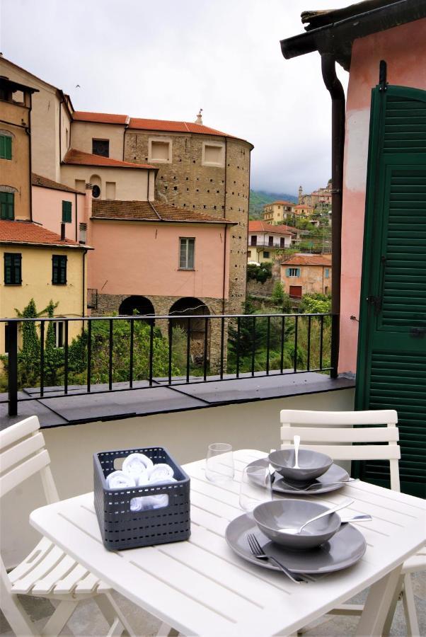 Appartamento Casa di Luigi ed Ernestina Dolcedo Esterno foto